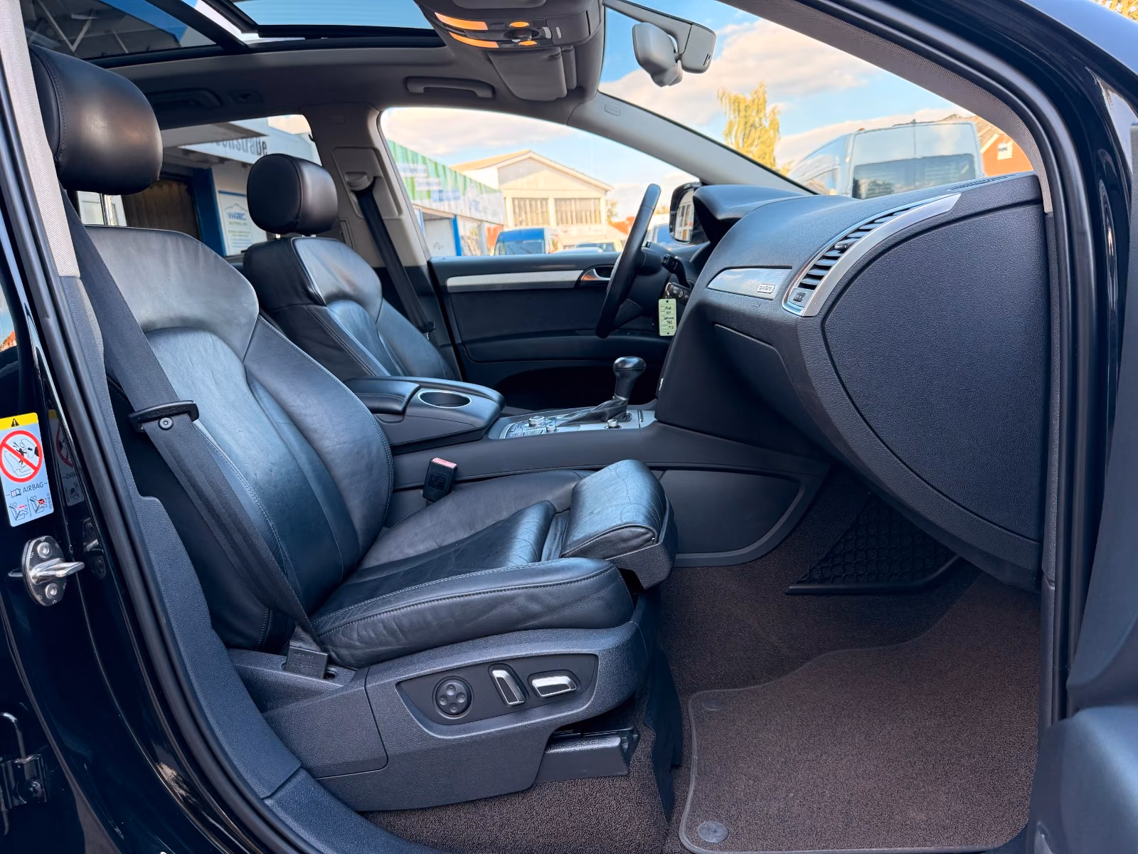 AUDI Q7 3.0 V6 TDI 245 CH – QUATTRO – BVA – 7 PLACES – TOIT PANORAMIQUE – CUIR – XÉNON – 189 000 KM