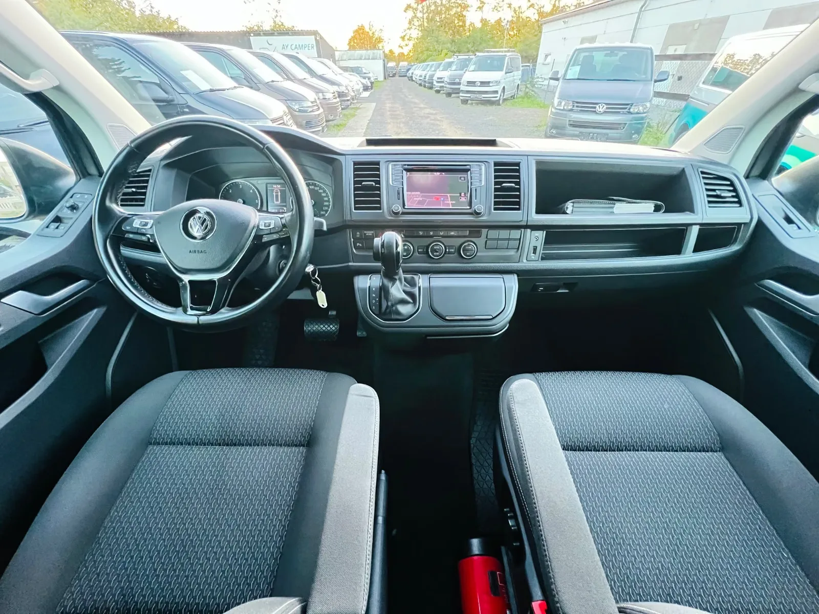 VOLKSWAGEN T6 MULTIVAN 2.0 TDI 150CH - DSG - GPS - CAMÉRA - ATTELAGE - 7 PLACES - 114.000 KMS