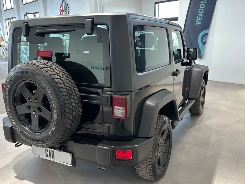 Jeep Wrangler 2.8 CRD Sport | 200 ch | BVM | Hard-top | Climatisation | Régulateur de vitesse | Jantes alu noires