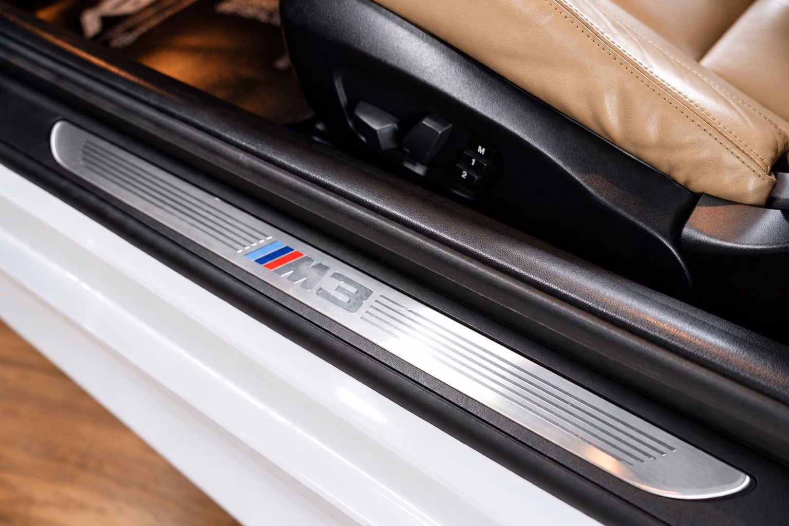 BMW M3 E93 CABRIOLET 4.0 V8 420 CH – BVA – CUIR – M DRIVE – 120 000 KM