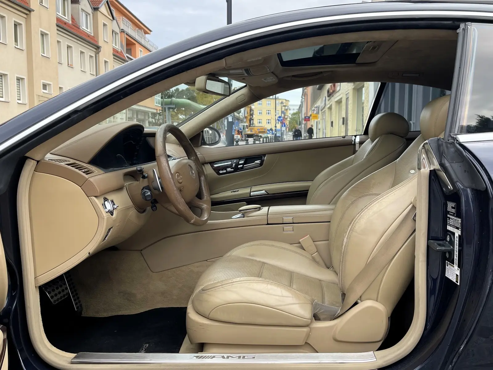 MERCEDES-BENZ CL - 63 AMG - 525 CV - BVA - TOIT OUVRANT