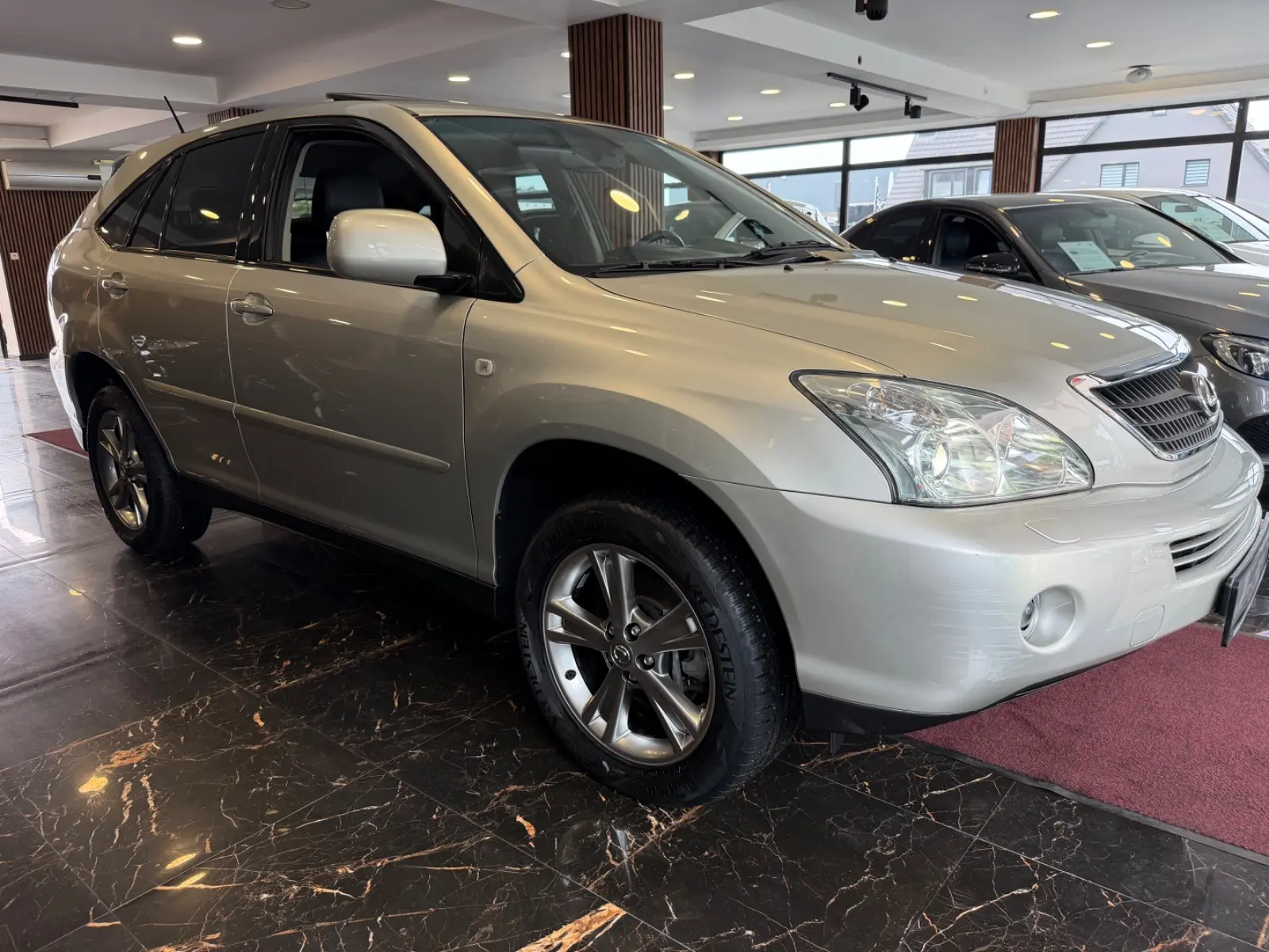 Lexus RX 400h | 272 ch | BVA | Cuir | Toit ouvrant | GPS | Xénon | Sièges chauffants à mémoire