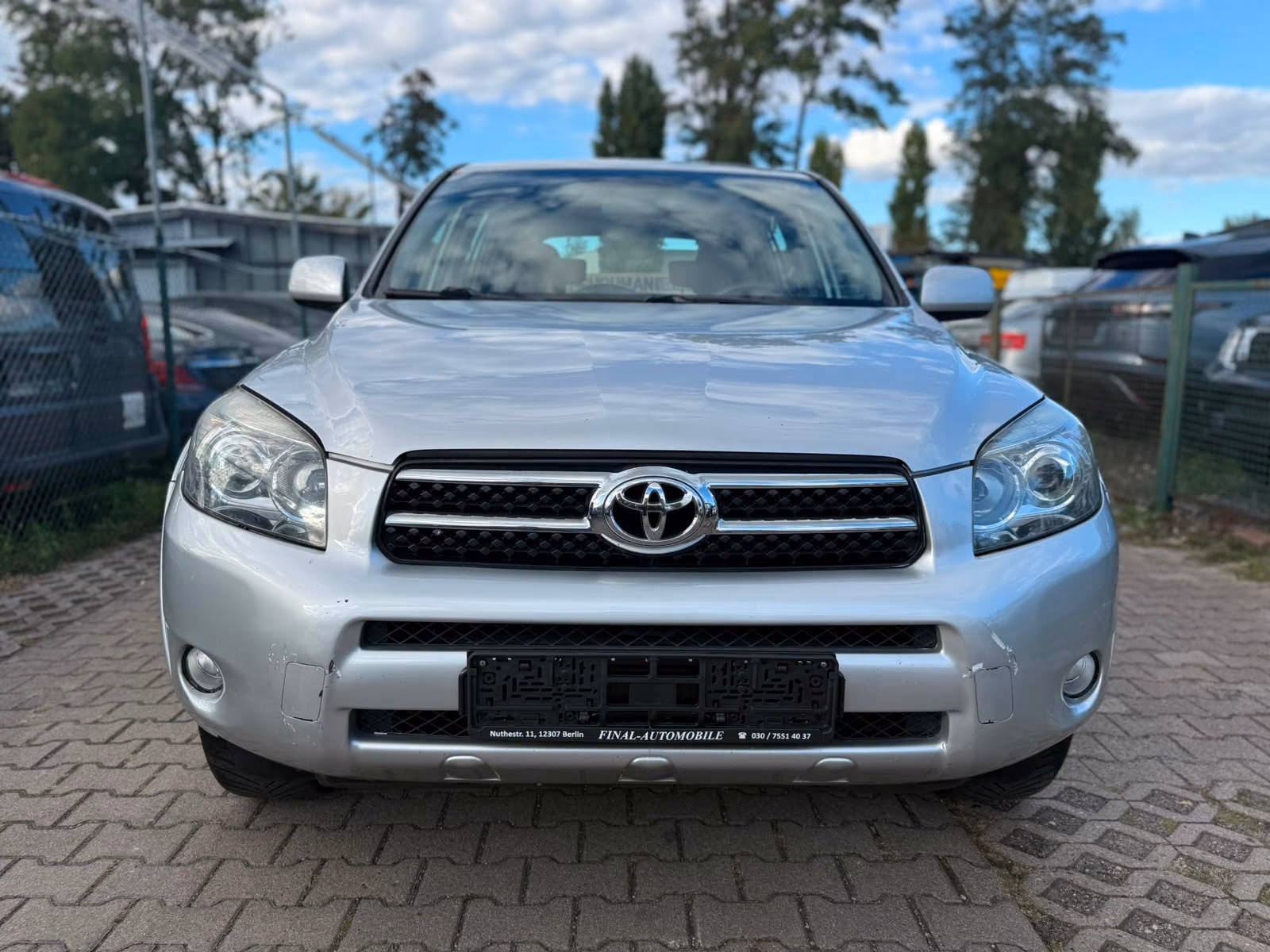 Toyota RAV4 2.2 D-CAT 177 ch 4x4 Sol • Clim auto • Régulateur • Radar de recul • Changeur CD