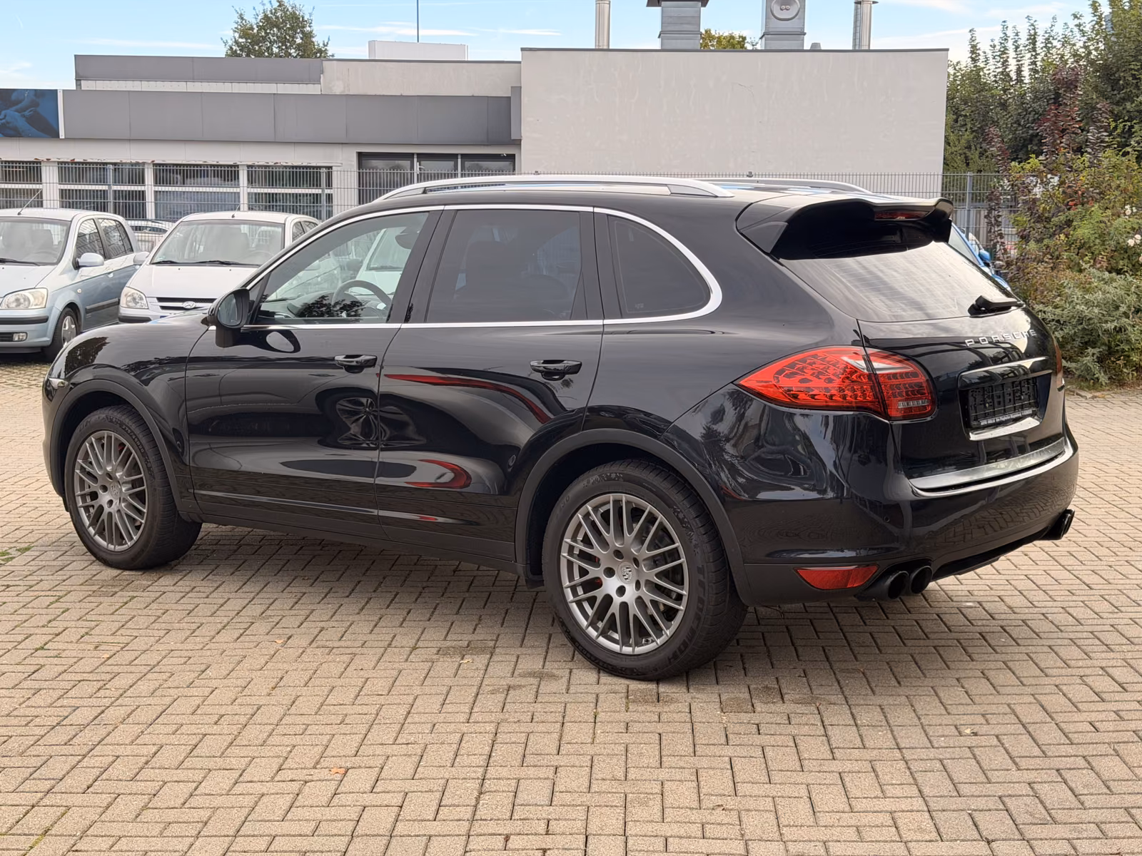 PORSCHE CAYENNE 3.6 V6 299ch TIPTRONIC 4x4 - SUSPENSION PNEUMATIQUE - CHAUFFAGE AUXILIAIRE - TOIT OUVRANT - ATTELAGE - JANTES 20"