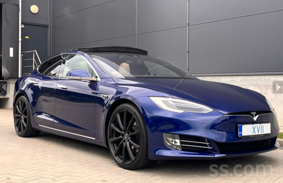 Tesla Model 75D 332ch 4x4 - Toit ouvrant panoramique - Autopilot - Suspension pneumatique - Régulateur adaptatif