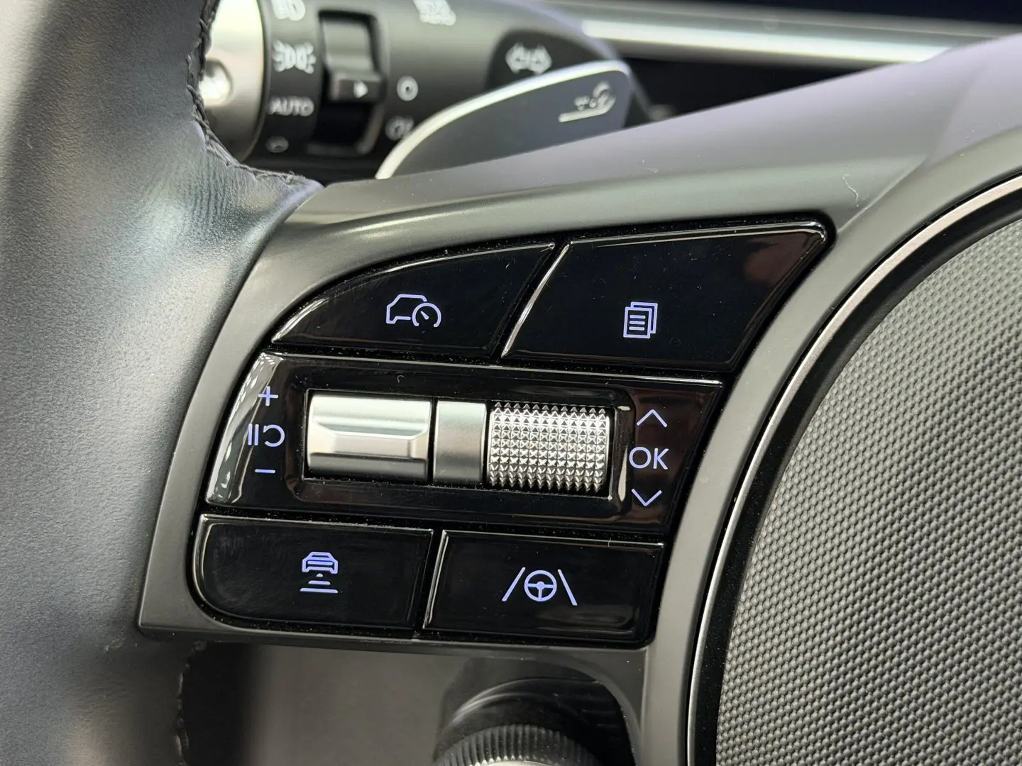 HYUNDAI IONIQ - 6 - 77,4KWH - 325 CV - 4WD - TOIT OUVRANT