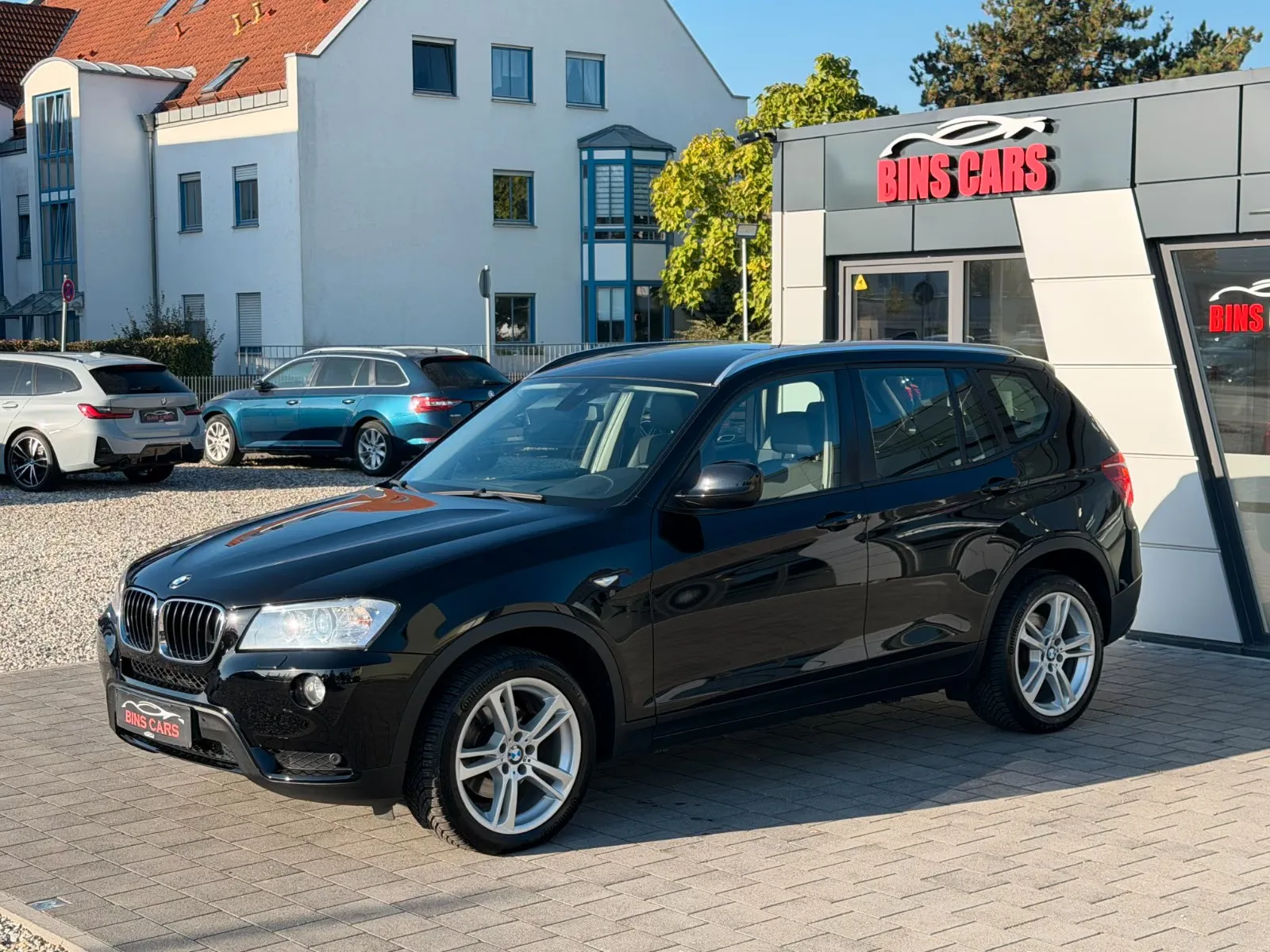 BMW X3 xDRIVE 20d 184ch BVA8 4x4 - CUIR - GPS - SIÈGES CHAUFFANTS - ATTELAGE - LED - RADARS AVANT/ARRIÈRE