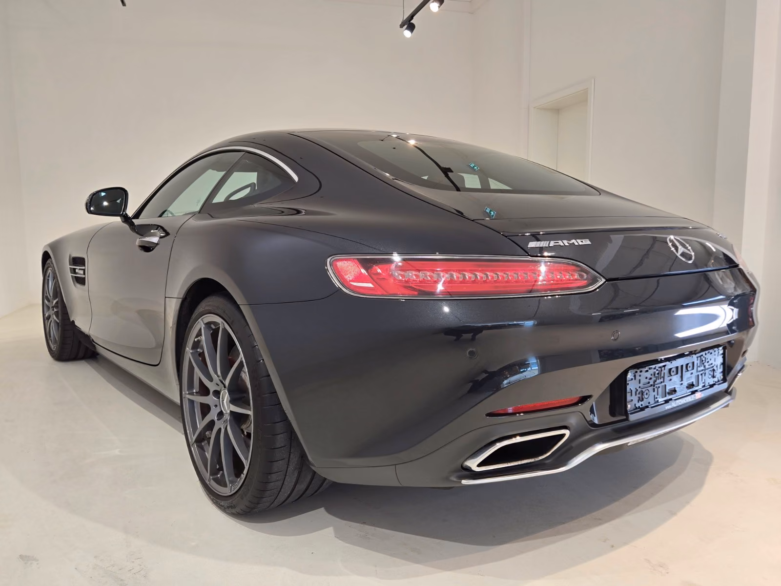 Mercedes-AMG GT S V8 510 ch • 24 900 km • Pack Dynamic Plus • Toit pano • Burmester • Cuir Nappa