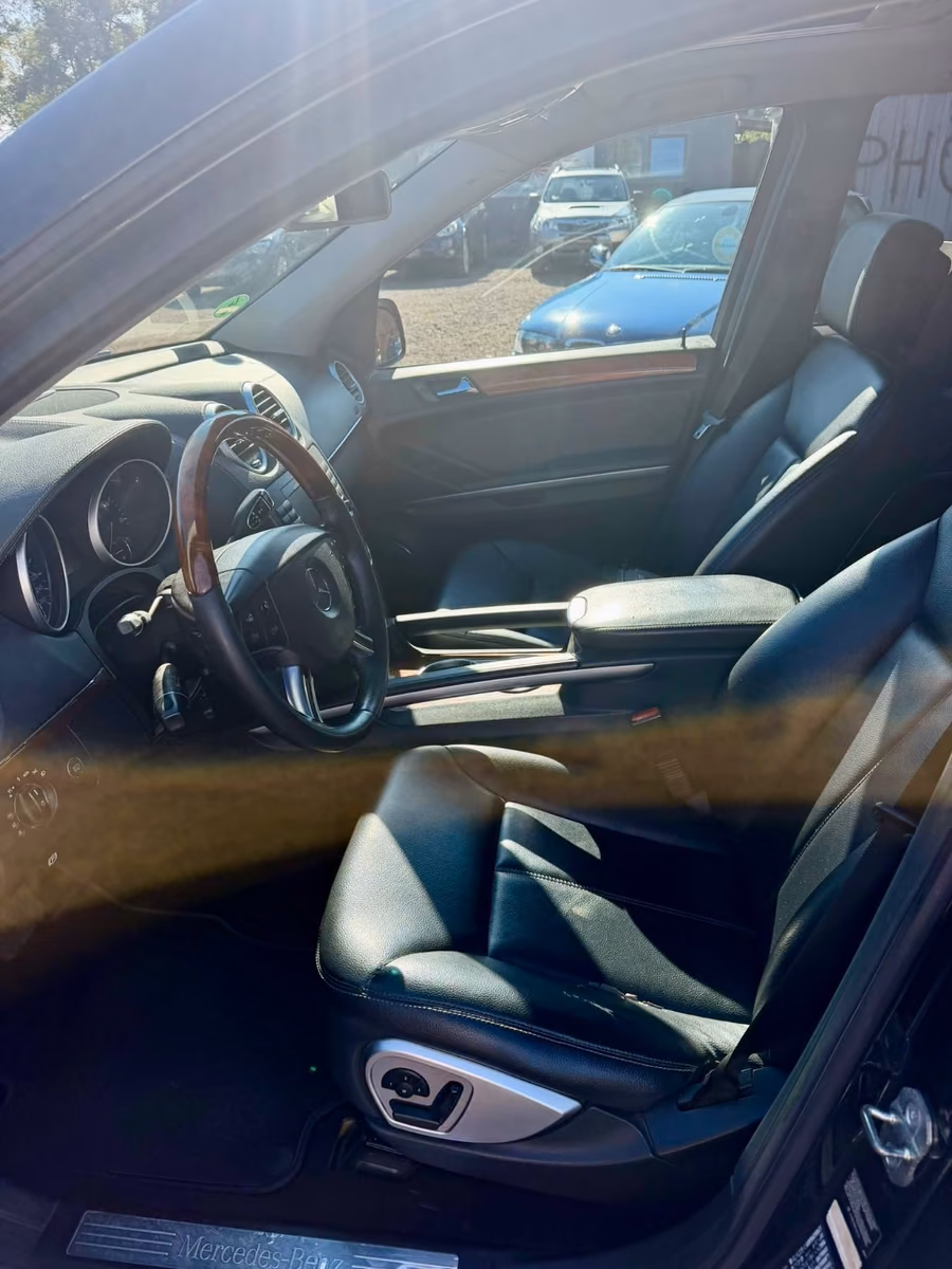 Mercedes-Benz GL 450 4Matic | 340 ch | BVA | 7 places | Toit panoramique | Suspension Airmatic | Écrans arrière | GPS