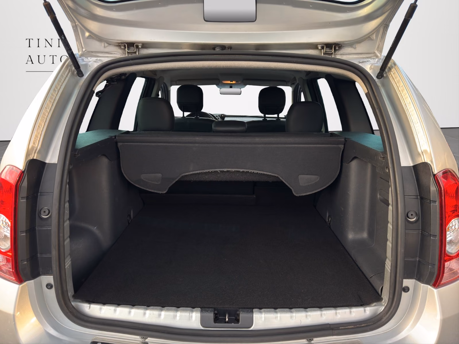 DACIA DUSTER I PRESTIGE 4X4 1ERE MAIN  | 110 ch | BVM | ATTELAGE