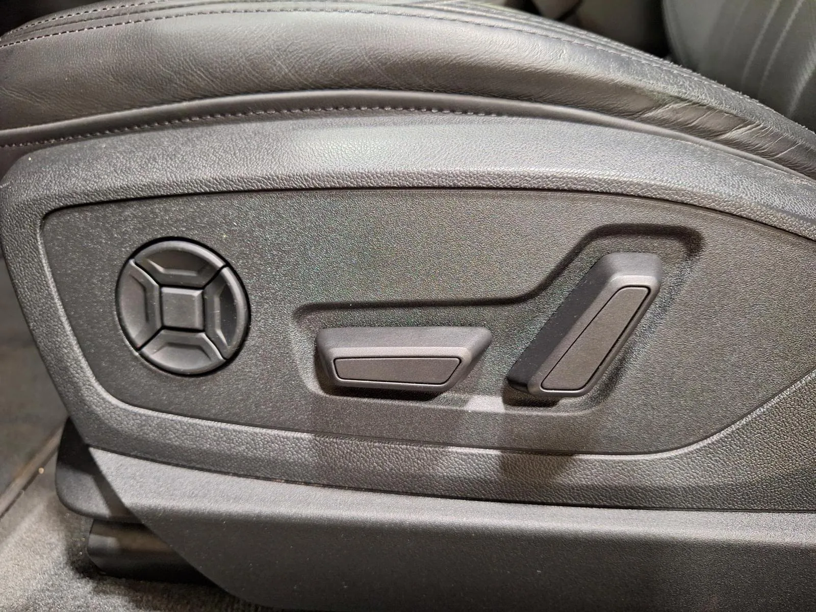 AUDI E-TRON 50 QUATTRO S LINE 313CH