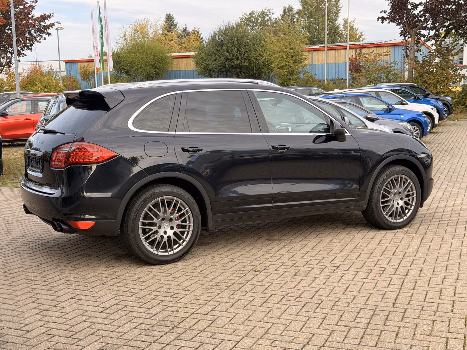 PORSCHE CAYENNE 3.6 V6 299ch TIPTRONIC 4x4 - SUSPENSION PNEUMATIQUE - CHAUFFAGE AUXILIAIRE - TOIT OUVRANT - ATTELAGE - JANTES 20"