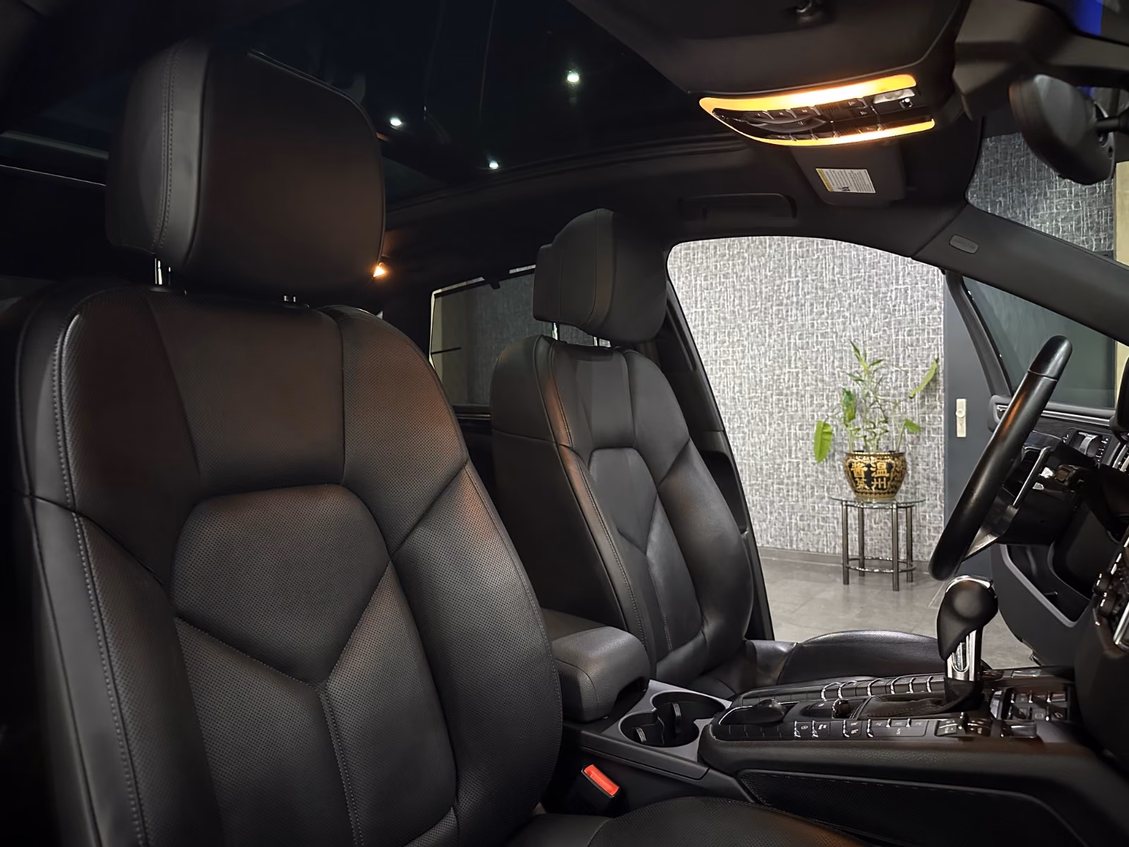 PORSCHE MACAN S / PANORAMA /  / CAMÉRA / BOSE | 340 ch | 4X4 | BVA | HAYON ÉLECTRIQUE | PACK SPORT | RÉGLAGE ÉLECTRIQUE DES SIÈGES AVEC FONCTION MÉMOIRE