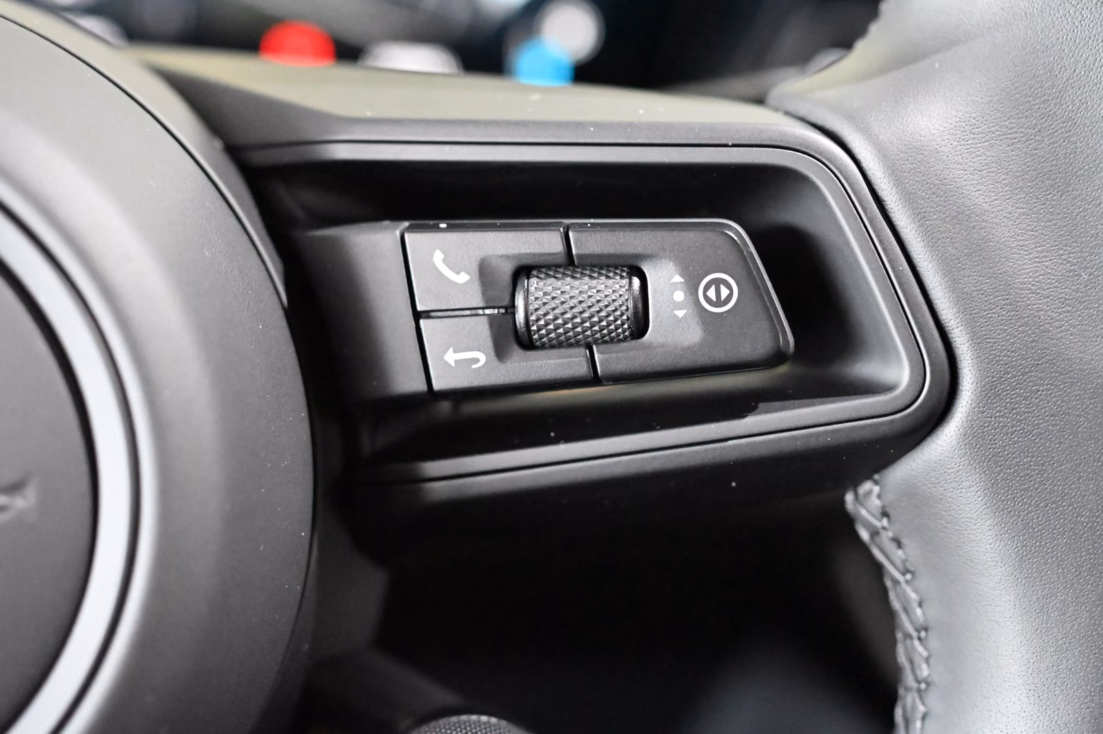 PORSCHE MACAN - ELECTRIC 100 KWH - 360 CV - BVA