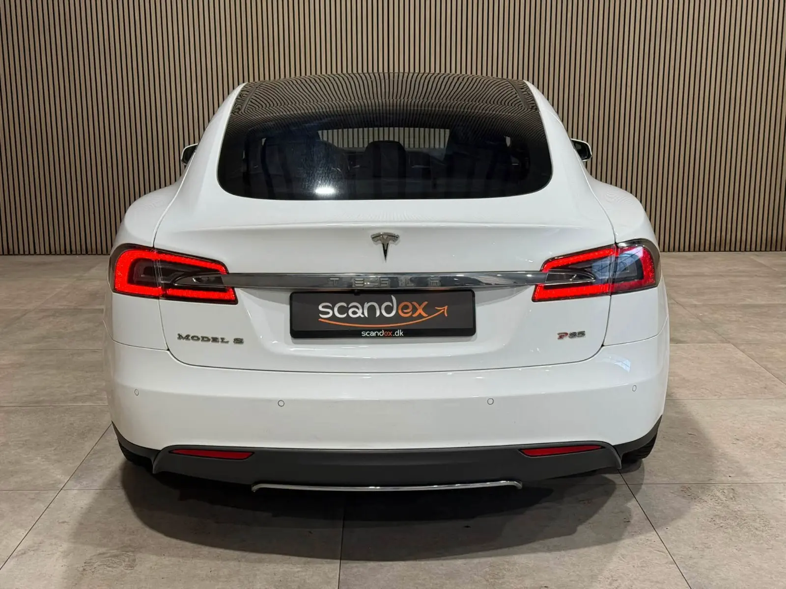 Tesla Model S Performance 85 367ch - Supercharge gratuite - Jantes 17" - Régulateur - Toit panoramique - Sièges chauffants éléctriques