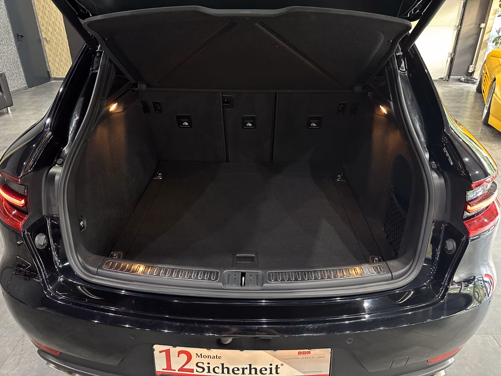 PORSCHE MACAN S / PANORAMA /  / CAMÉRA / BOSE | 340 ch | 4X4 | BVA | HAYON ÉLECTRIQUE | PACK SPORT | RÉGLAGE ÉLECTRIQUE DES SIÈGES AVEC FONCTION MÉMOIRE