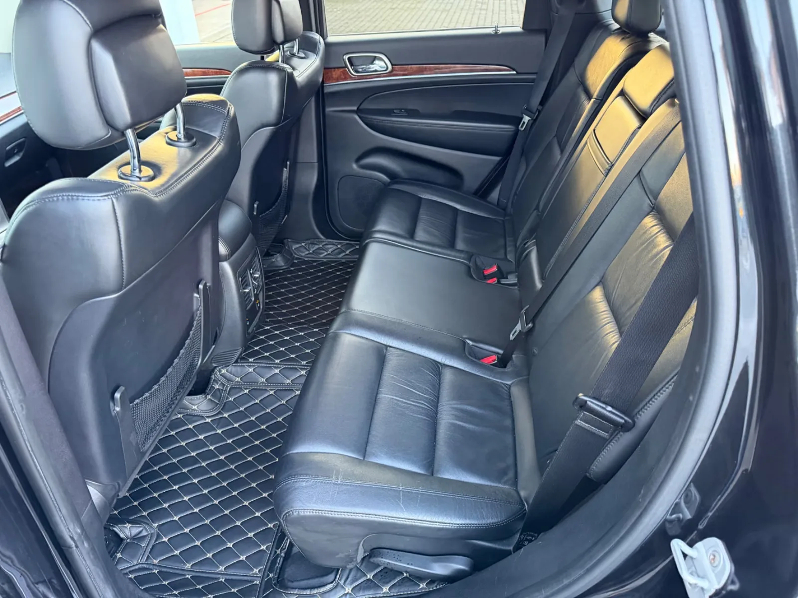 JEEP GRAND CHEROKEE 3.0 CRD LIMITED | 241 ch | 4X4 | BVA | HAYON ÉLECTRIQUE | RÉGLAGE ÉLECTRIQUE DES SIÈGES AVEC FONCTION MÉMOIRE | VOLANT EN CUIR