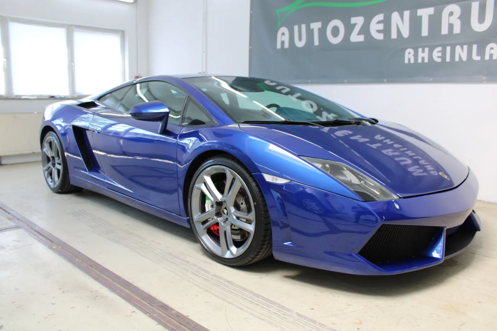 Lamborghini Gallardo LP 550-2 V10 550 ch • Phase 2 - Propulsion • E-Gear • 71 500 km • Cuir