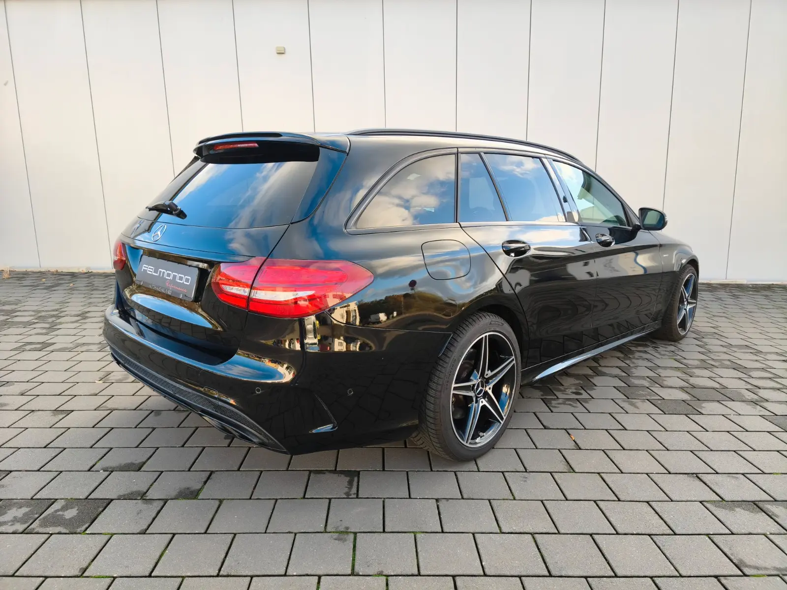 Mercedes-Benz Classe C 43 AMG 4MATIC Break Night Paket | 367 ch | BVA | Hayon électrique | Pack sport | Sièges électriques à mémoire