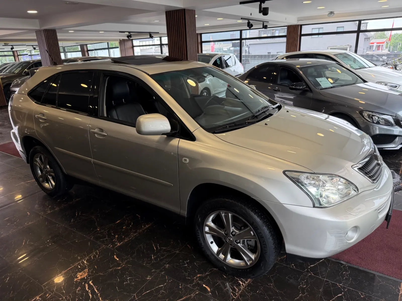Lexus RX 400h | 272 ch | BVA | Cuir | Toit ouvrant | GPS | Xénon | Sièges chauffants à mémoire