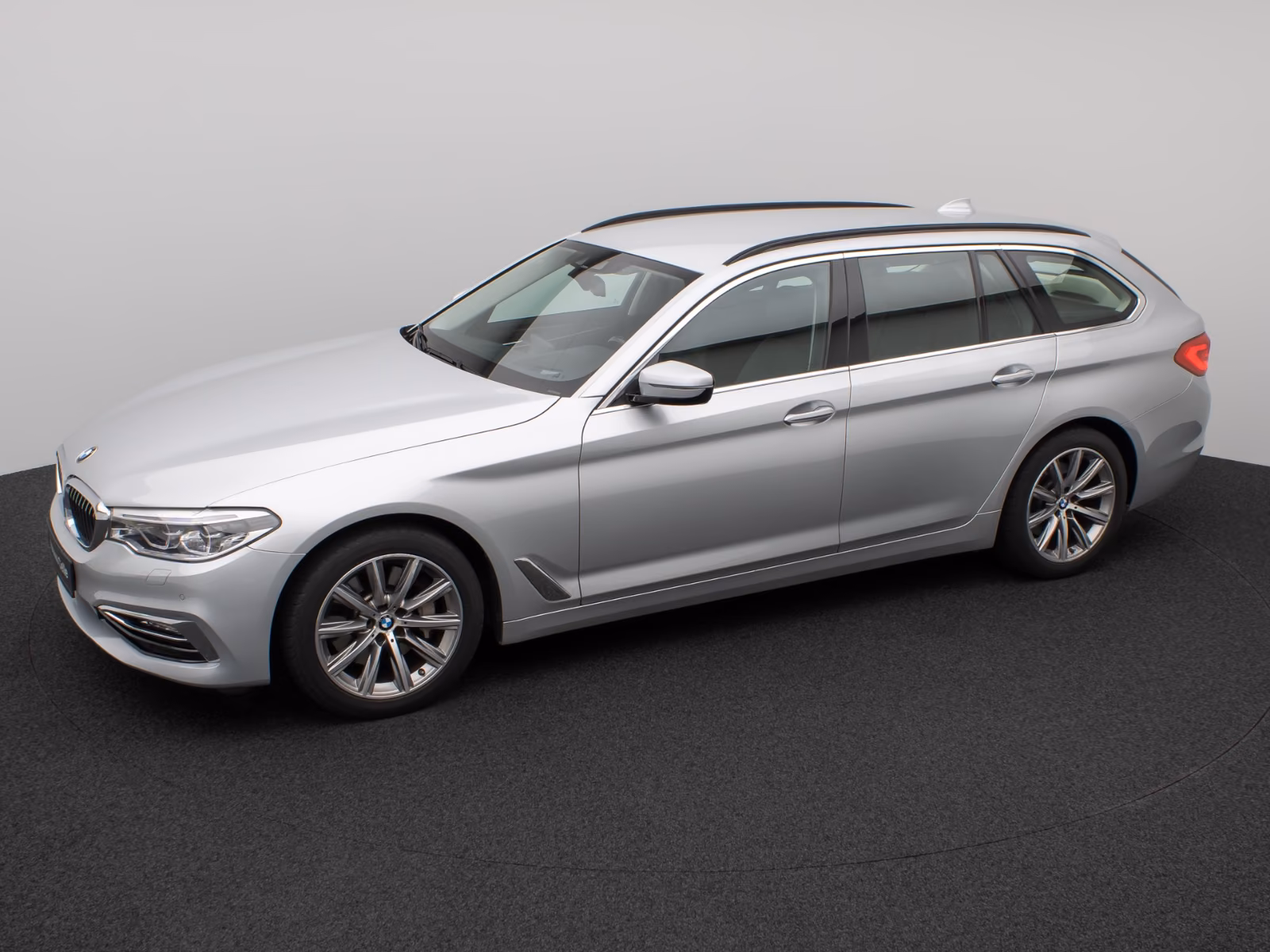 BMW 530i TOURING 252CH - LUXURY LINE -  CAMÉRA - HUD - 142.000 KMS