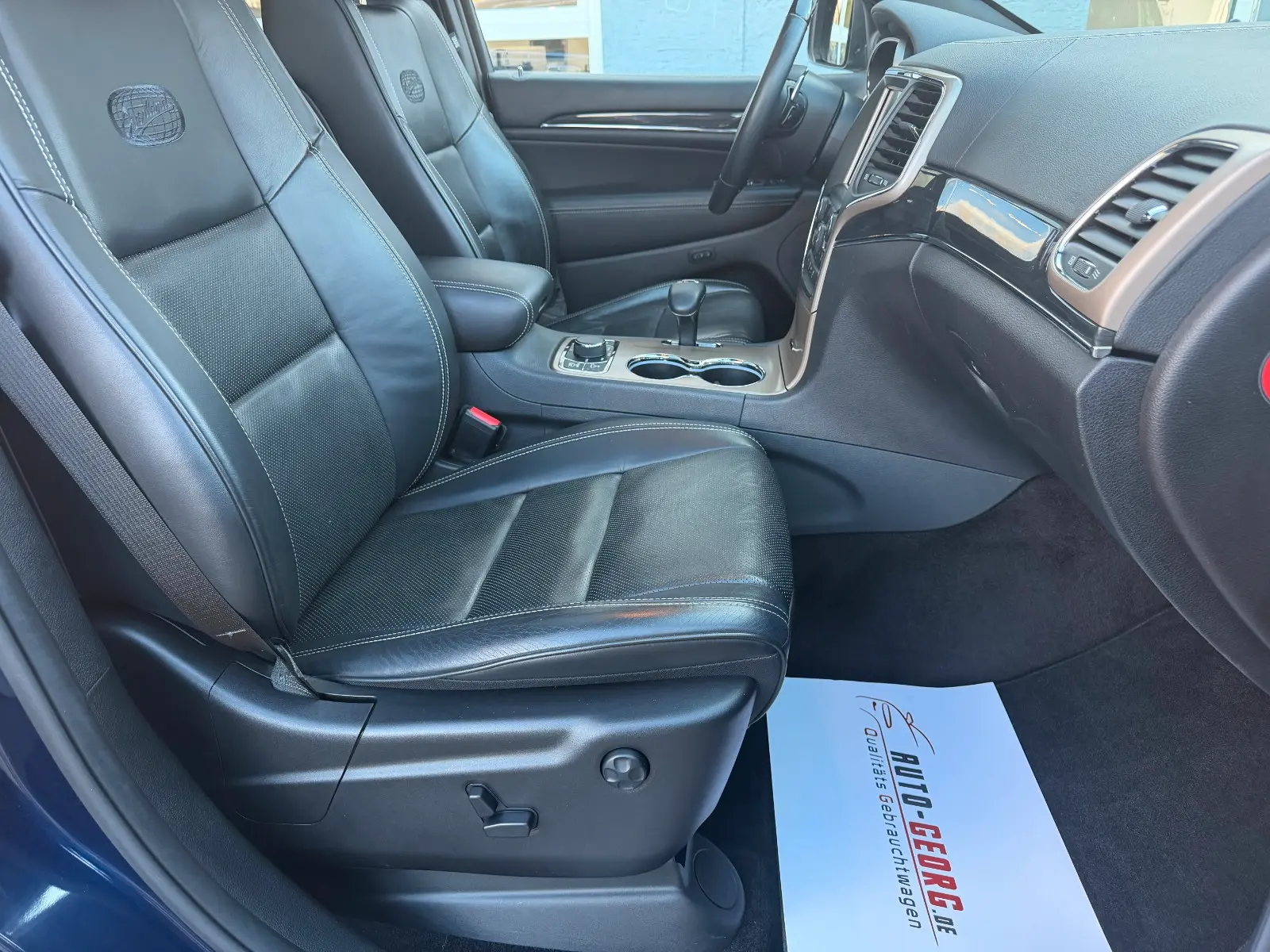 Jeep Grand Cherokee 3.0 CRD Overland | 250 ch | BVA | Toit panoramique | Cuir | Suspension pneumatique | Sièges chauffants et ventilés | Attelage