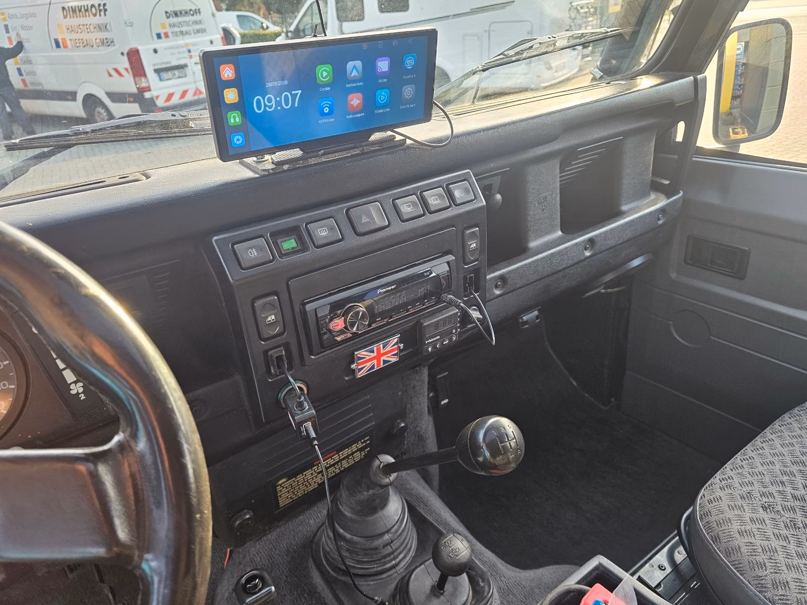 LAND ROVER DEFENDER 110 TD5 STATION WAGON