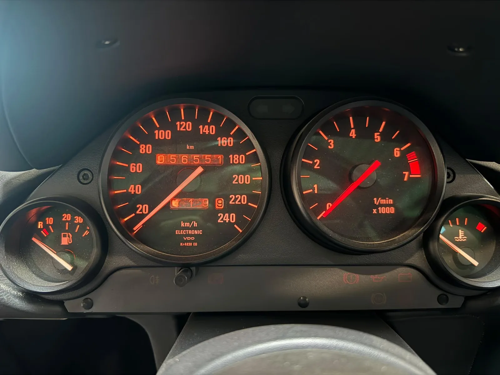 BMW Z1 - ROUGE - BVM - 170 CV
