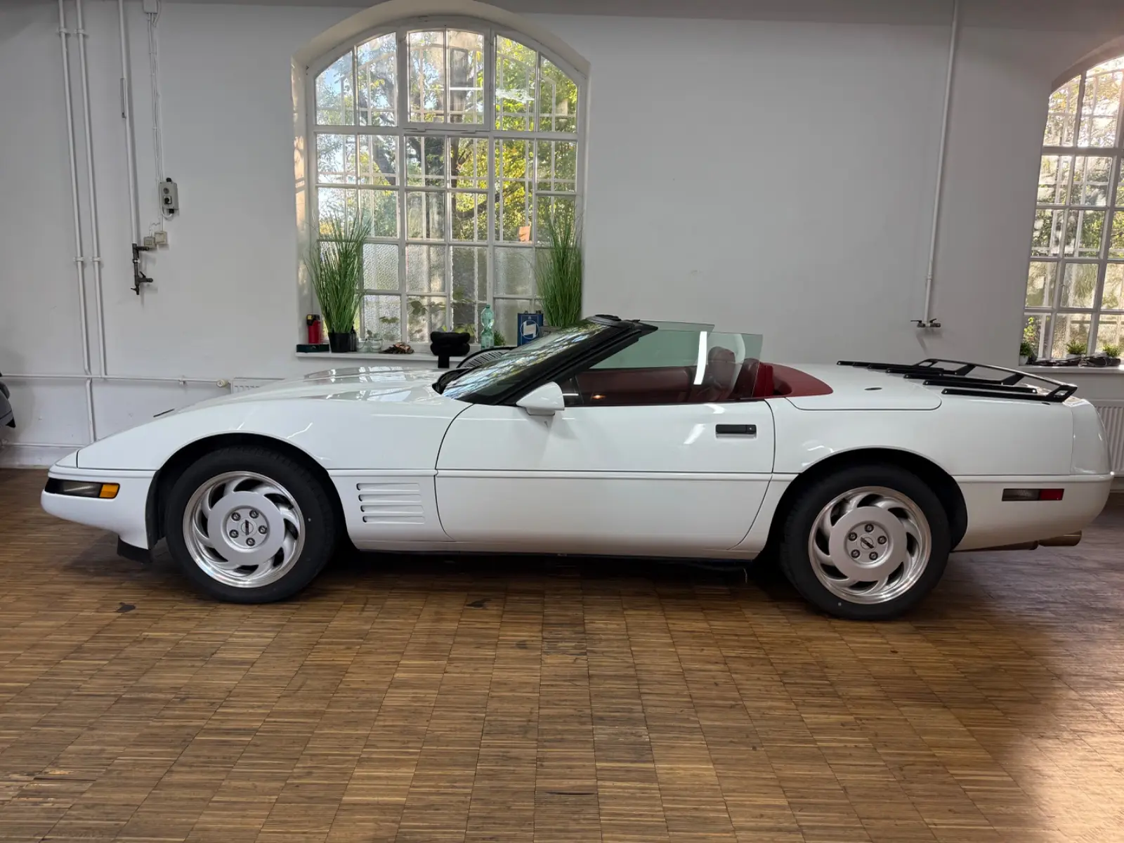 CHEVROLET CORVETTE C4 CABRIOLET 5.7 V8 299ch BVM6 - CUIR RECARO - CLIMATISATION - ÉCHAPPEMENT SPORT - VÉHICULE DE COLLECTION