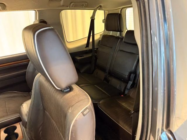 Mitsubishi Pajero 3.2 DI-D Intense 3 portes | 200 ch | BVM | Intérieur cuir | Phares xénon | Attelage | Bluetooth