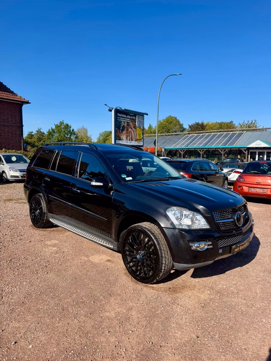 Mercedes-Benz GL 450 4Matic | 340 ch | BVA | 7 places | Toit panoramique | Suspension Airmatic | Écrans arrière | GPS