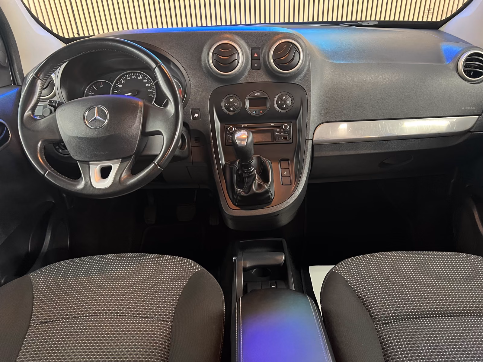 MERCEDES-BENZ CITAN 111 CDI EXTRALONG 1.5 CDI 110ch - 7 PLACES - CHAUFFAGE AUXILIAIRE - CLIMATISATION AUTOMATIQUE - SIÈGES CHAUFFANTS - PORTES COULISSANTES DES 2 CÔTÉS