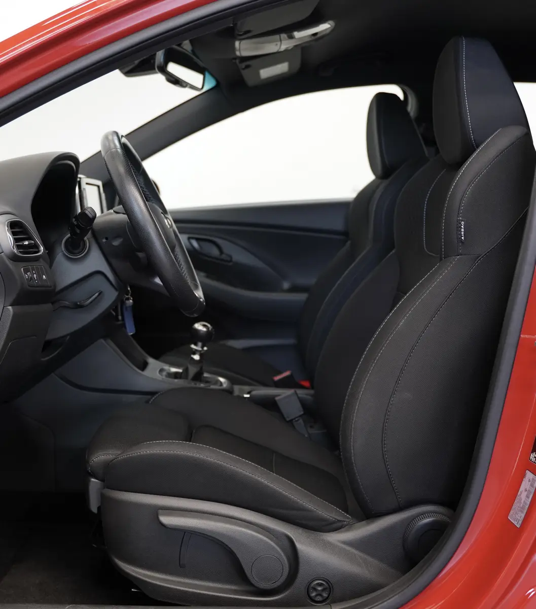 HYUNDAI I30N - ROUGE - 250 CV - BVM