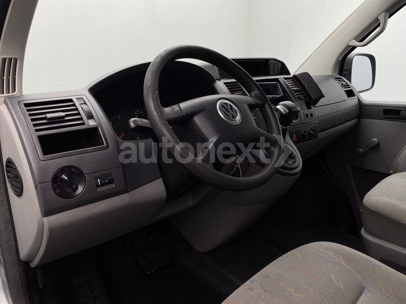 VOLKSWAGEN T5 - TRANSPORTER - 131 CV -  BVA - HISTORIQUE VW