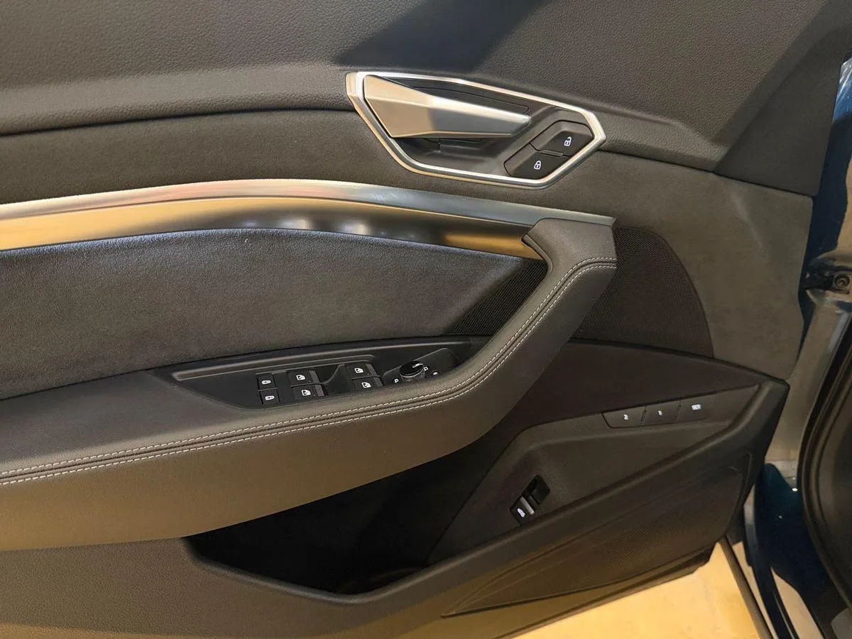 AUDI E-TRON ADVANCED QUATTRO 95KWH S-LINE VIRT.COCK.P | 408 ch | BVA | INTERIEUER S-LINE | VIRT.COCKPIT  PLUS |