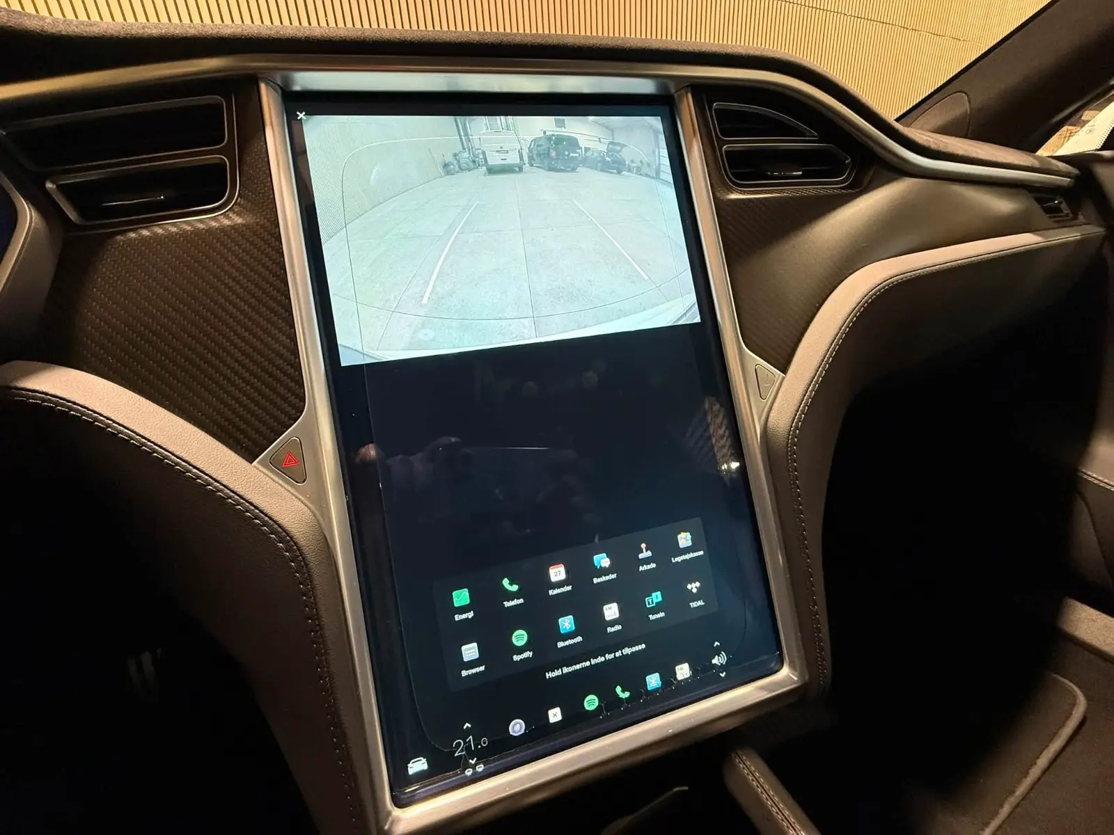 Tesla Model S Performance 85 367ch - Supercharge gratuite - Jantes 17" - Régulateur - Toit panoramique - Sièges chauffants éléctriques