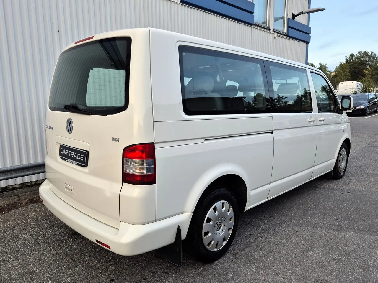 Volkswagen Caravelle 2.5 TDI Comfortline | 131 ch | BVM | 9 places | Chauffage auxiliaire programmable | Climatisation automatique | 2 propriétaires