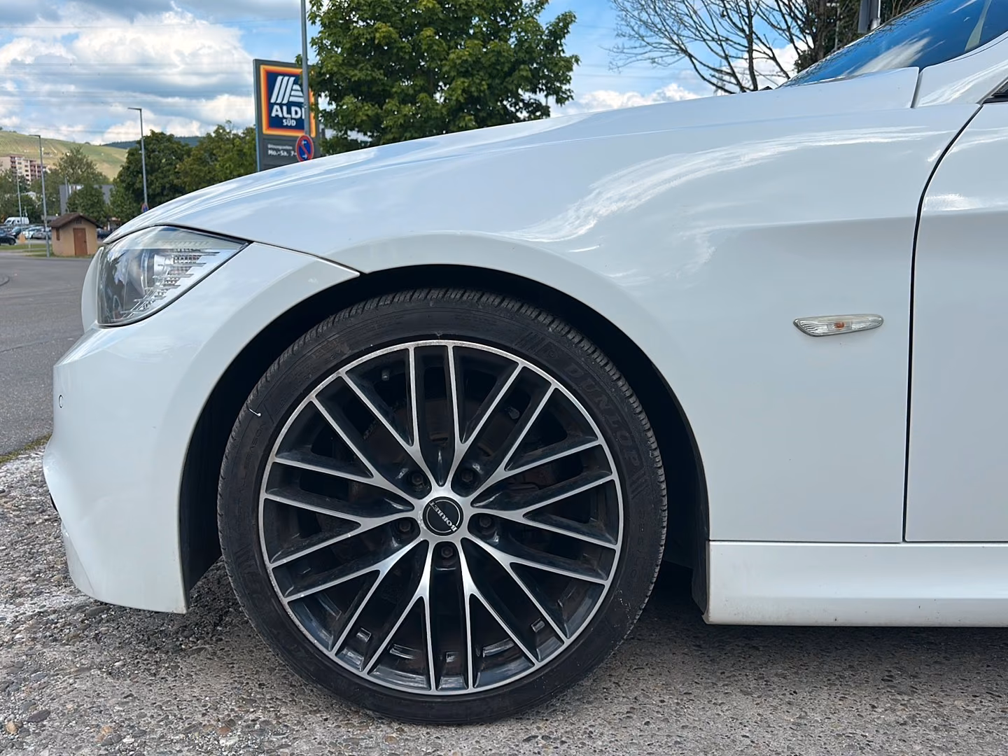 BMW 318 I M PACK SPORT | 143 ch | BVM | SIÈGES CHAUFFANTS |