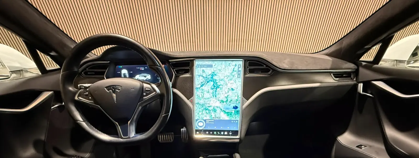 Tesla Model S Performance 85 367ch - Supercharge gratuite - Jantes 17" - Régulateur - Toit panoramique - Sièges chauffants éléctriques