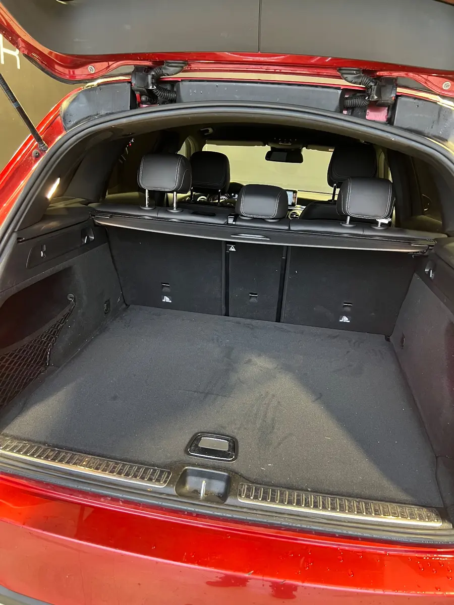 Mercedes-Benz Classe GLC 350d 4MATIC AMG Line | 258 ch | BVA | Caméra | Régulateur adaptatif | Sièges chauffants | Phares LED | Attelage
