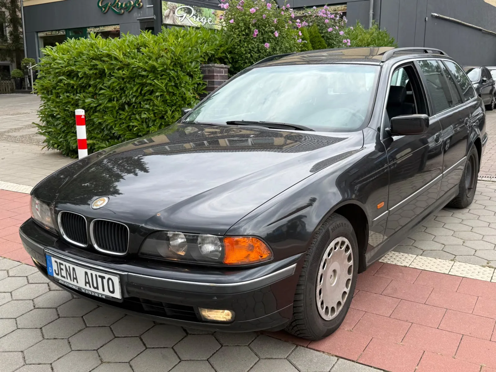 BMW 528 i TOURING 193 ch BVA - CUIR - 2ème MAIN - 239000 km