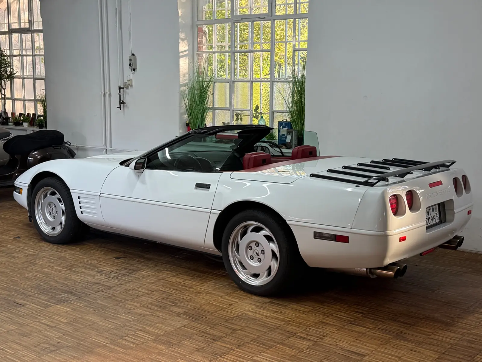 CHEVROLET CORVETTE C4 CABRIOLET 5.7 V8 299ch BVM6 - CUIR RECARO - CLIMATISATION - ÉCHAPPEMENT SPORT - VÉHICULE DE COLLECTION