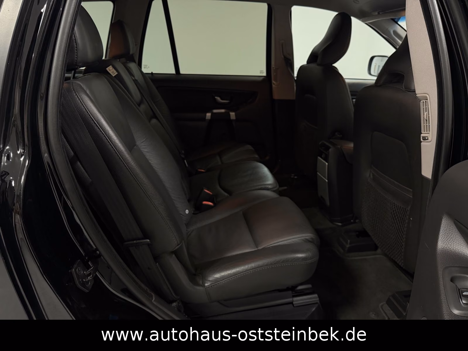 Volvo XC90 D5 AWD Summum | 200 ch | BVA | 7 places | GPS | Bi-xénon | Sièges chauffants | Sièges électriques à mémoire