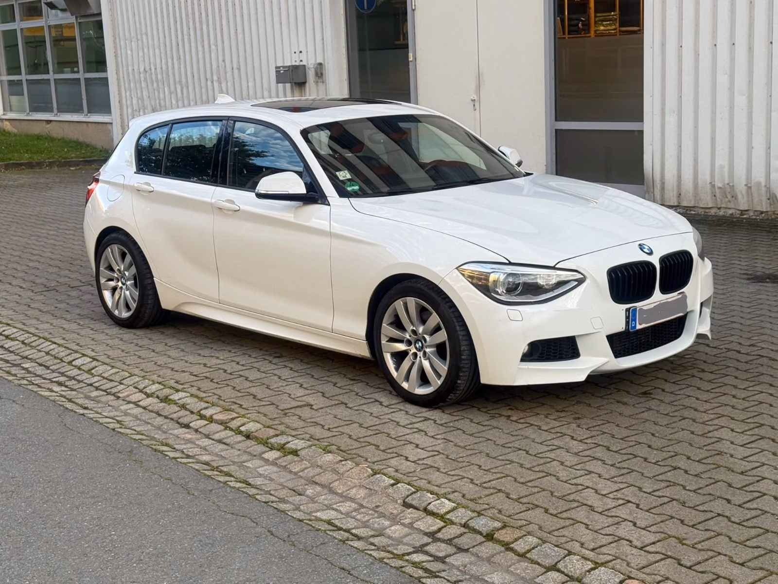 BMW 118I - BVA - M PAKET SPORTLINE - 170 CV - TOIT OUVRANT