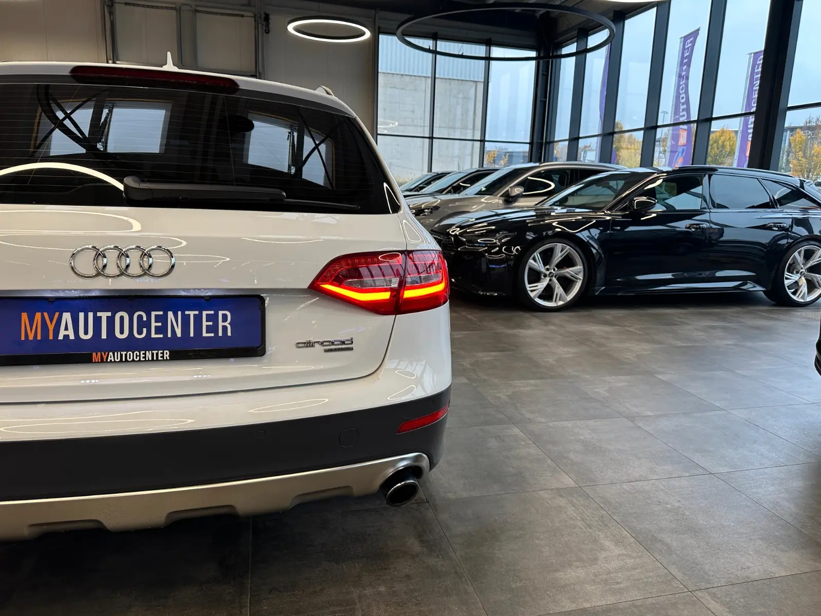 Audi A4 Allroad 2.0 TFSI quattro 211 ch • S tronic • GPS • Radars AV/AR • Régulateur • Sièges chauffants