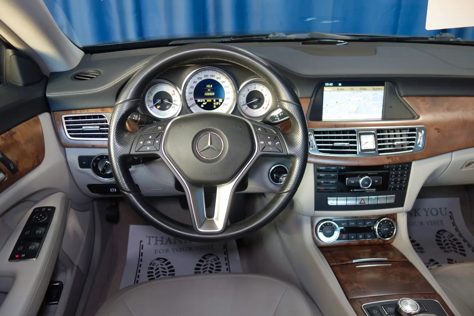 Mercedes-Benz Classe CLS 350 BlueEFFICIENCY | 306 ch | BVA | Cuir beige | Suspension pneumatique | Toit ouvrant | GPS | Sièges chauffants