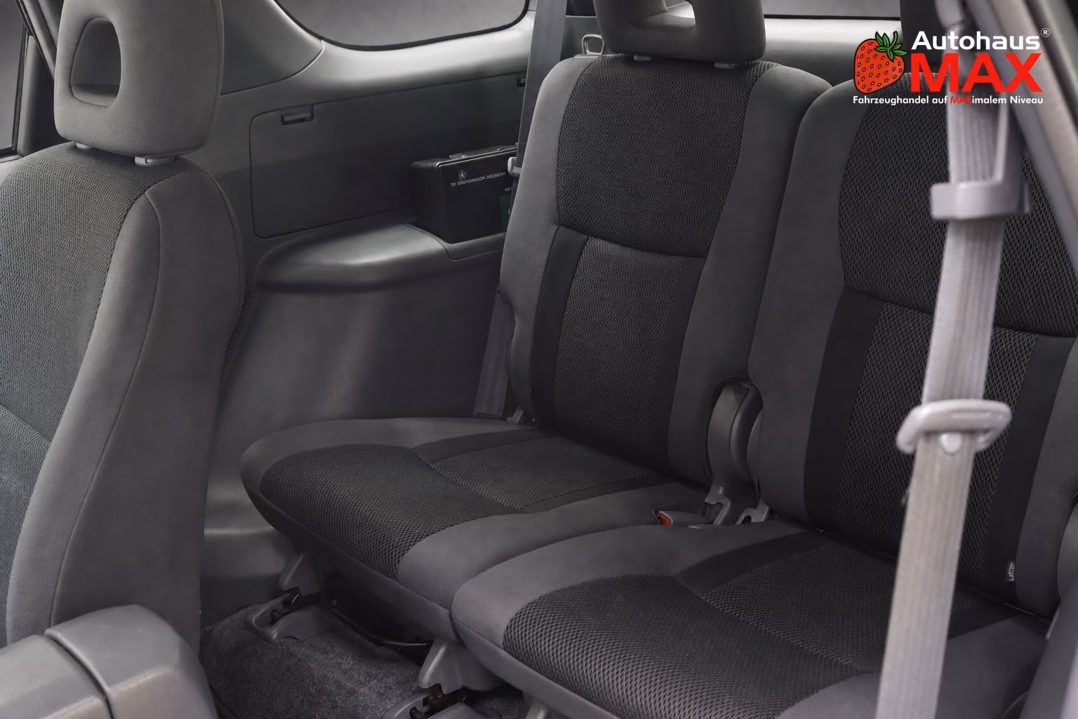 TOYOTA RAV4 1.8 VVT-i 125ch - CLIMATISATION - ATTELAGE AMOVIBLE - RÉGULATEUR DE VITESSE - JANTES ALLIAGE
