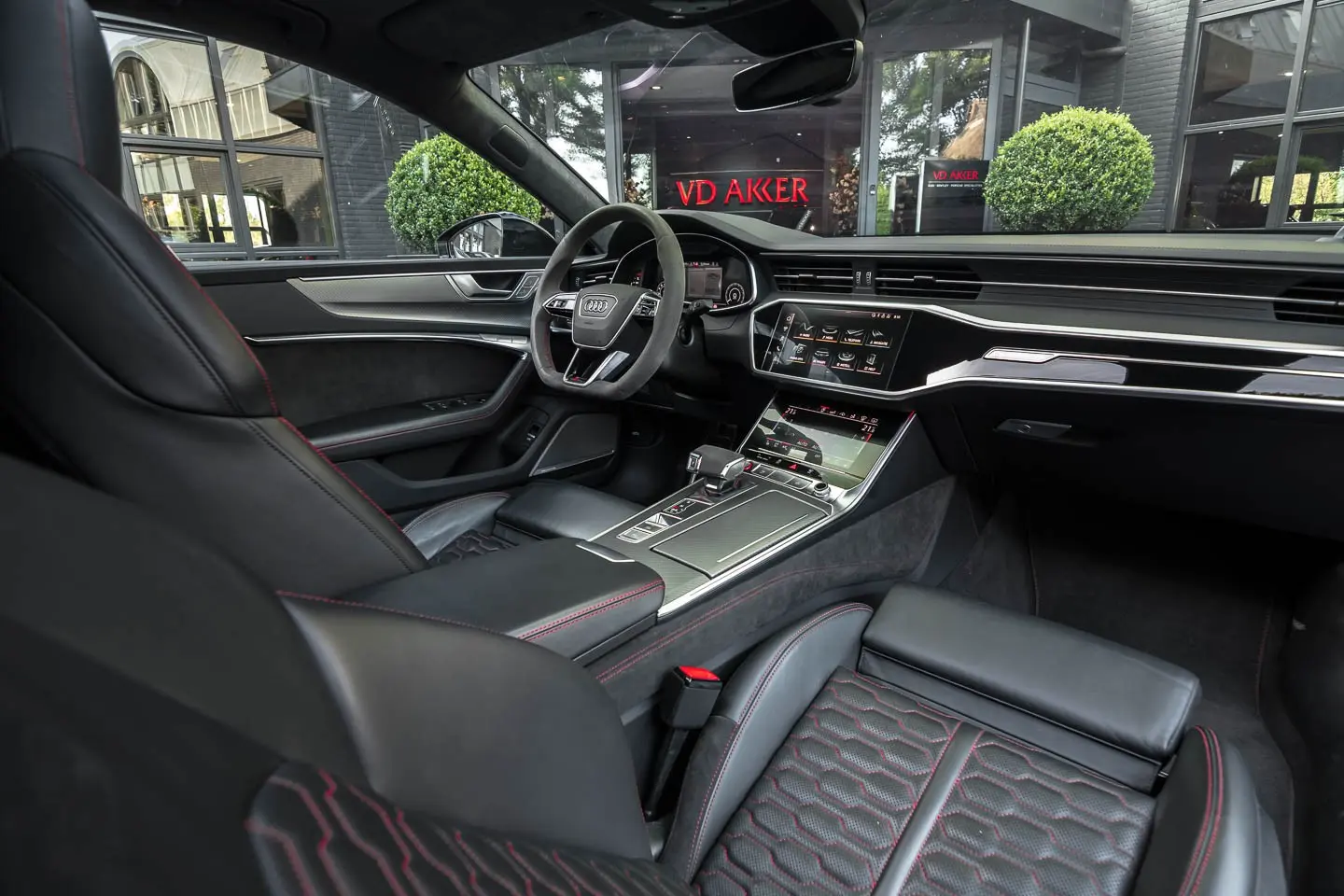 Audi RS7 Sportback 4.0 TFSI V8 600 ch • Dynamic Plus • Céramique • B&O 3D • Laser • Head-up • 22"