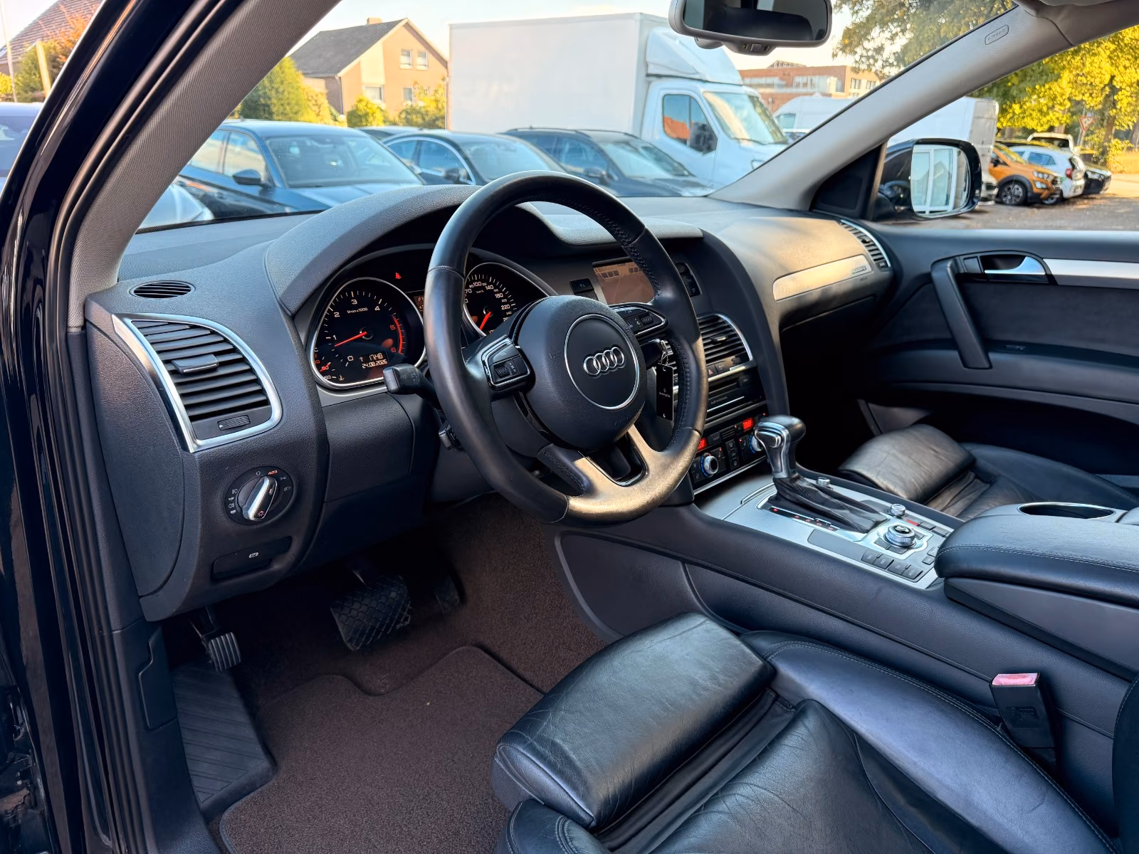 AUDI Q7 3.0 V6 TDI 245 CH – QUATTRO – BVA – 7 PLACES – TOIT PANORAMIQUE – CUIR – XÉNON – 189 000 KM