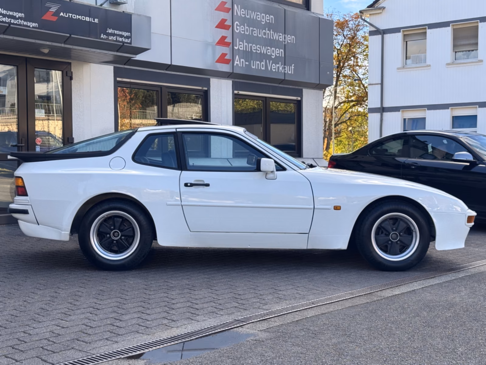 PORSCHE 944 2.5 163ch BVA - TOIT TARGA - JANTES FUCHS - VOLANT PORSCHE CUP - VÉHICULE DE COLLECTION